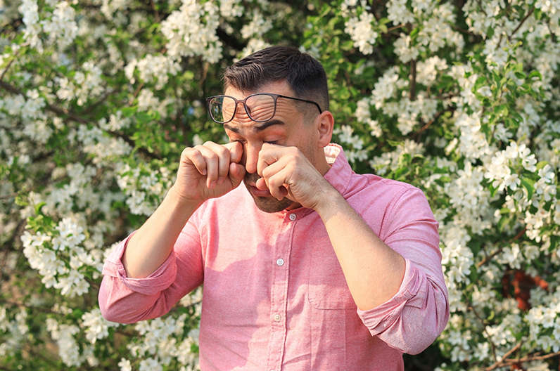 Tips for Managing Dry Eyes in Spring
